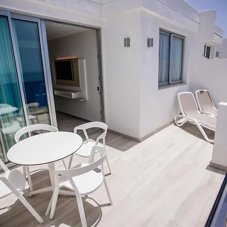Servatur Puerto Azul Отель 4*